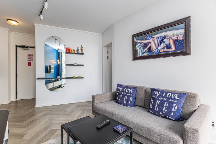 1 Bedroom Property for Sale in Sea Point Western Cape